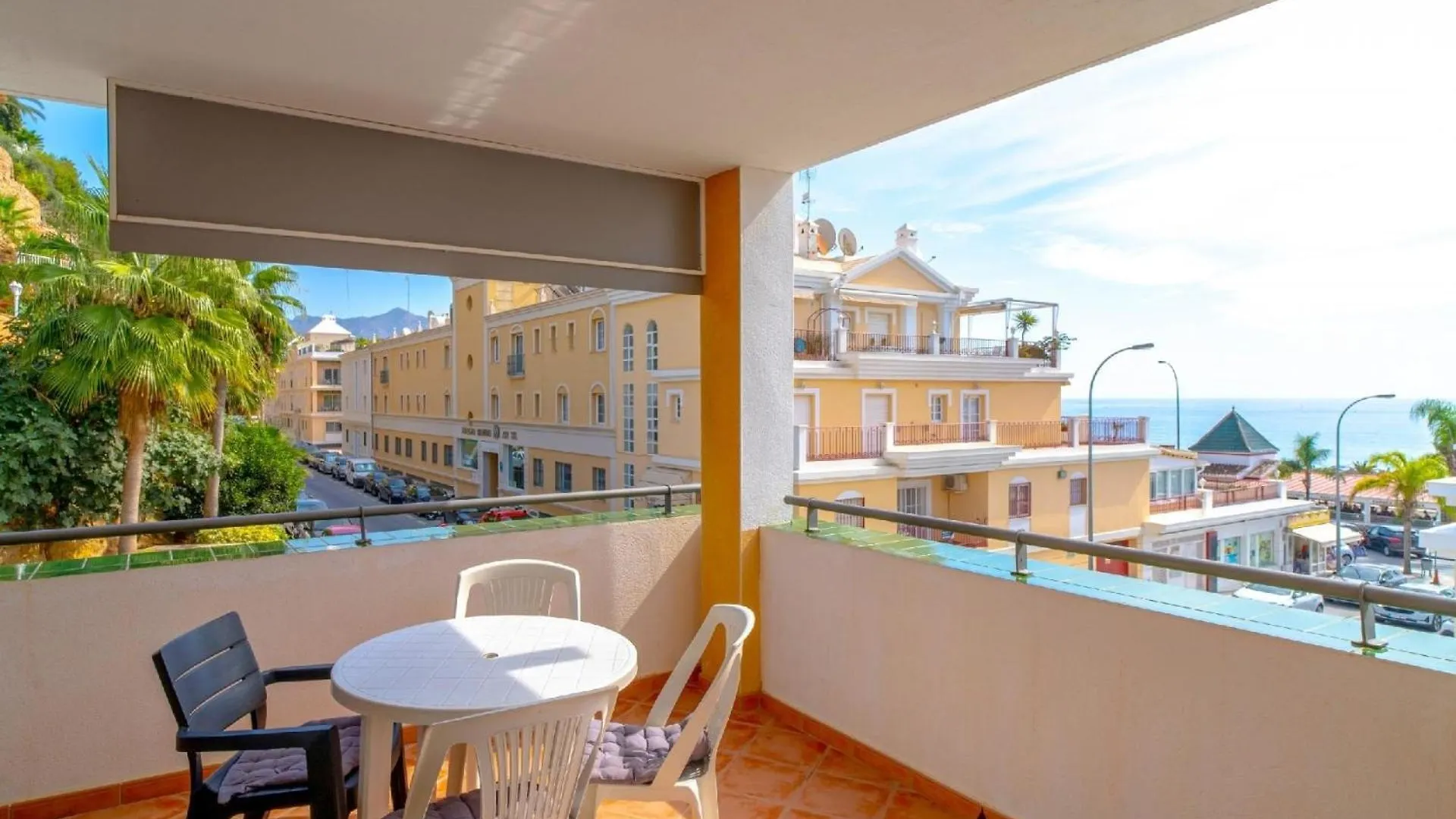 Ferienwohnung Fuer 4 Personen Ca 90 Qm In Nerja, Andalusien Costa Del Sol