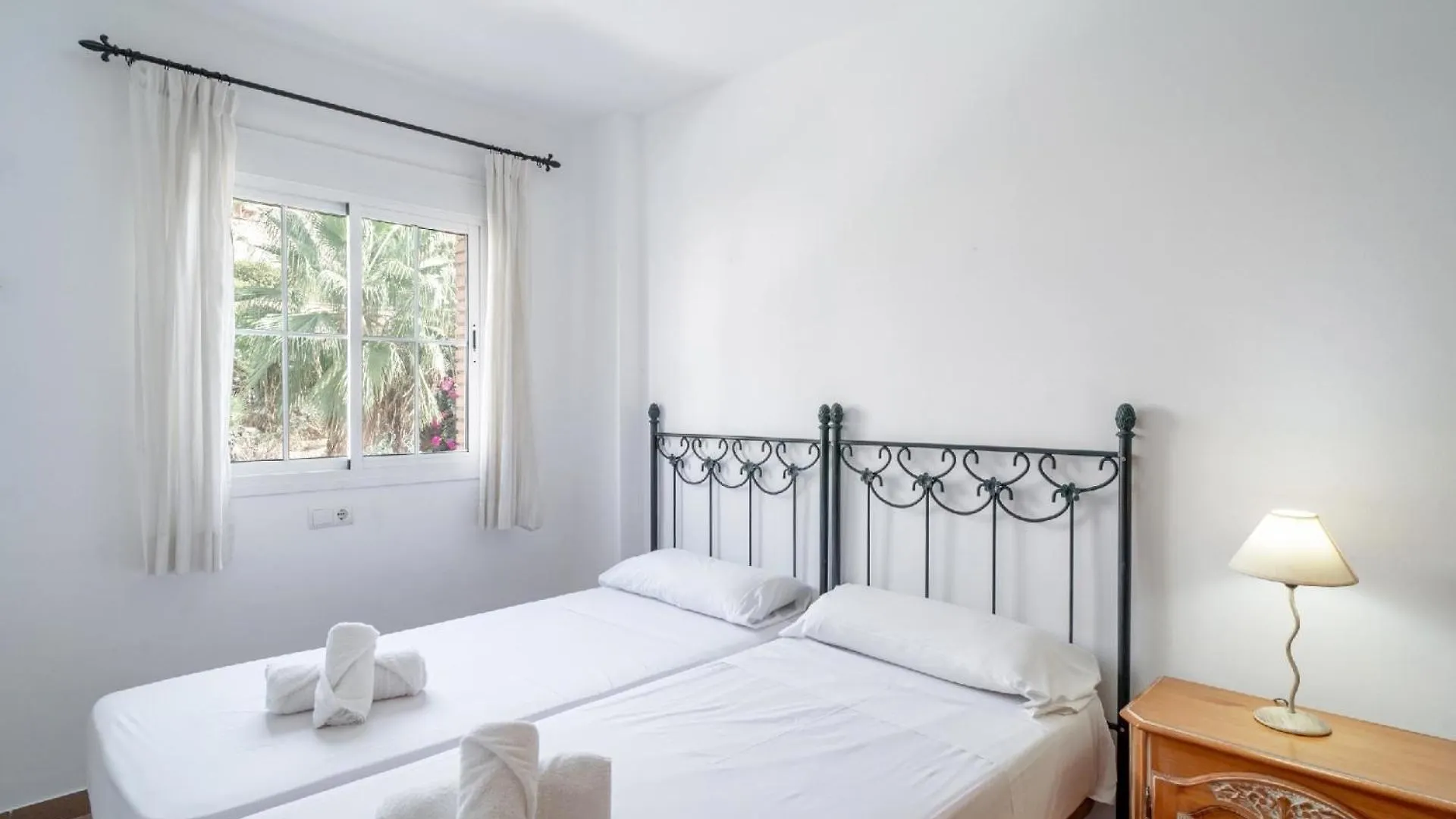 Appartement Ferienwohnung Fuer 4 Personen Ca 90 Qm In Nerja, Andalusien Costa Del Sol